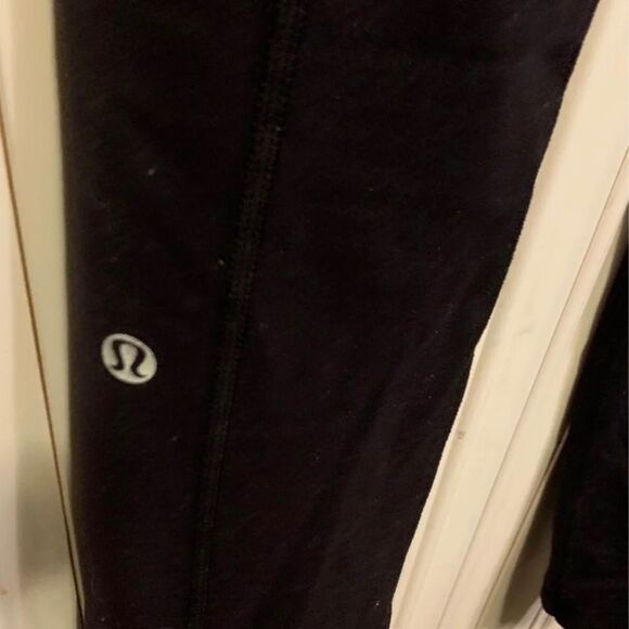 Lululemon fast and free tight size 6 - Picture 3 of 9
